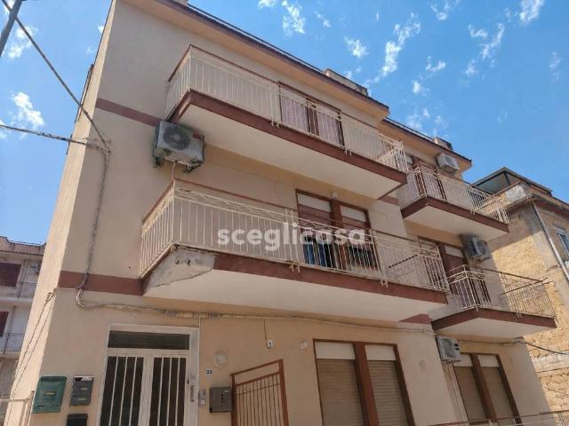 Appartamento in vendita a Carini PA