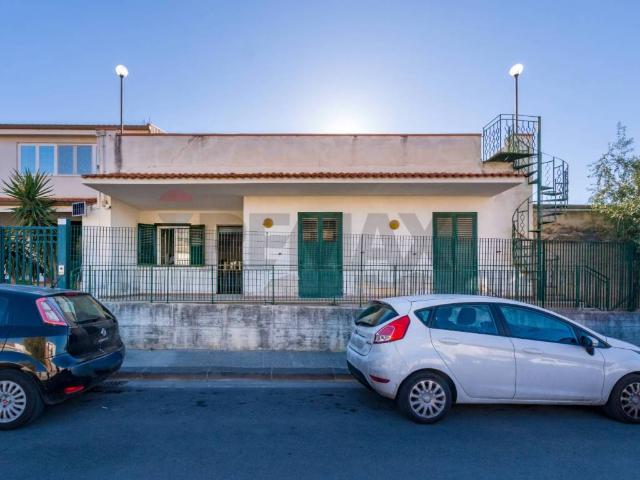 Appartamento in vendita a Carini PA