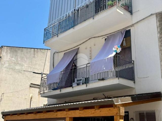 Appartamento in vendita a Carini PA