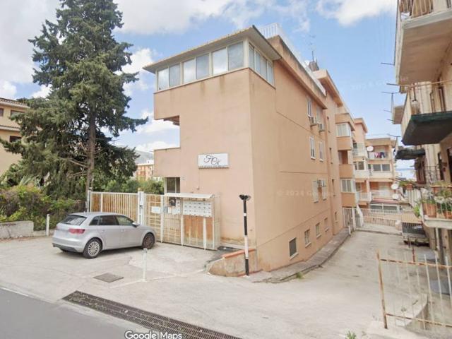 Appartamento in vendita a Carini PA