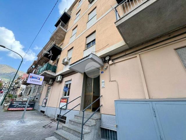 Appartamento in vendita a Carini PA
