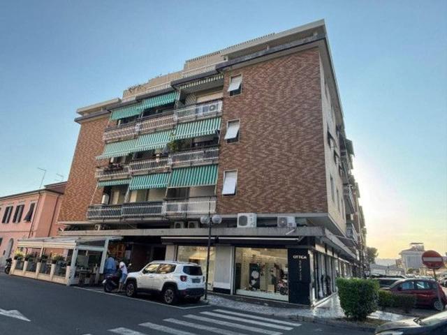 Appartamento in vendita a Carrara