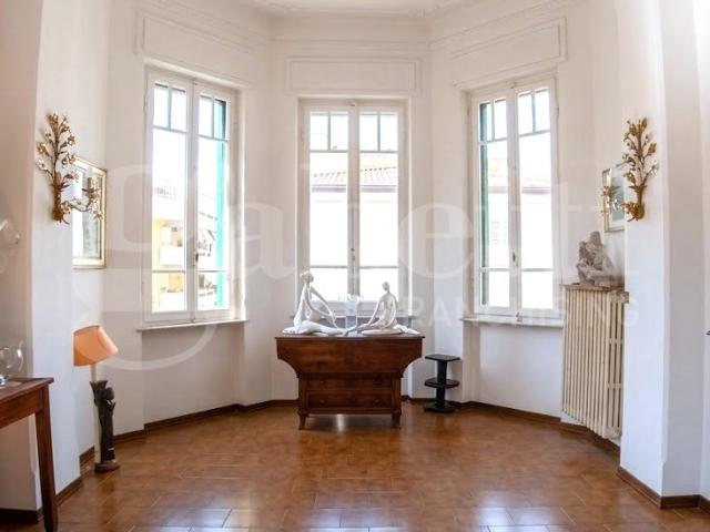 Appartamento in vendita a Carrara