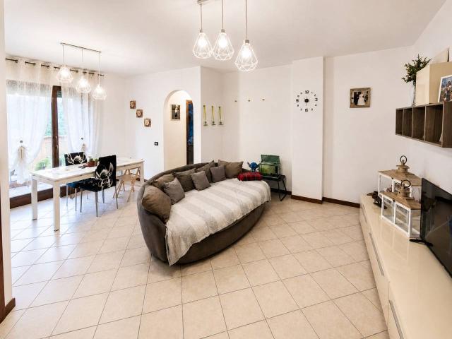 Appartamento in vendita a Carrara