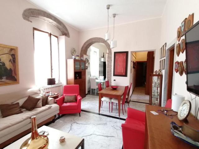 Appartamento in vendita a Carrara