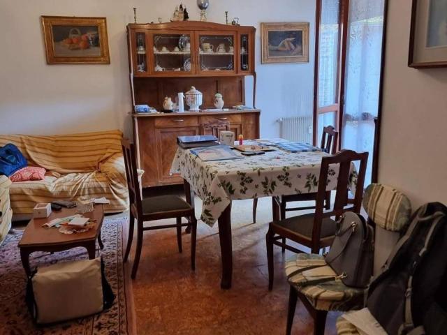Appartamento in vendita a Carrara