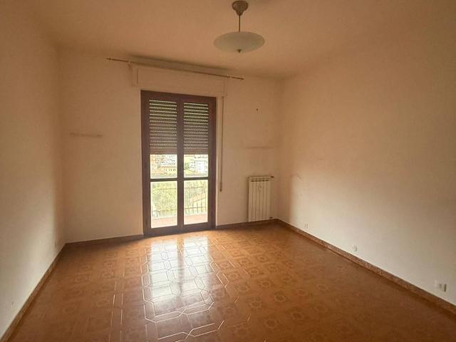 Appartamento in vendita a Carrara