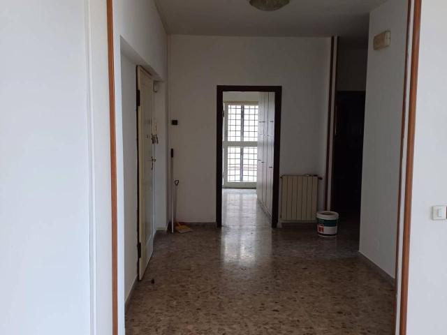 Appartamento in vendita a Carrara