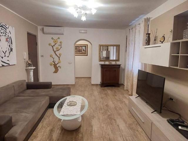 Appartamento in vendita a Carrara