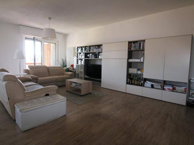 Appartamento in vendita a Carrara