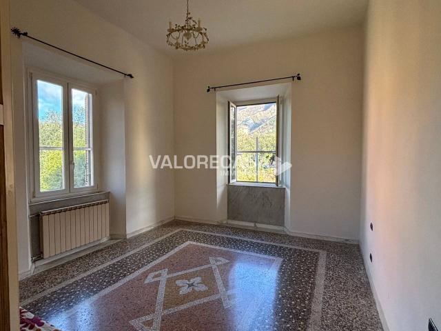 Appartamento in vendita a Carrara