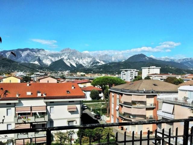 Appartamento in vendita a Carrara