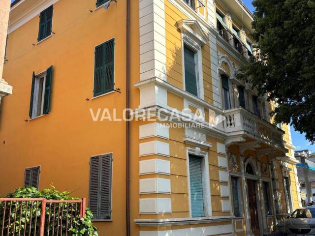Appartamento in vendita a Carrara MS