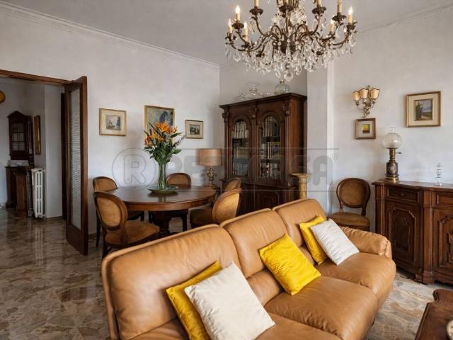 Appartamento in vendita a Carrara MS