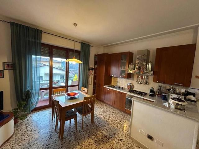 Appartamento in vendita a Carrara MS
