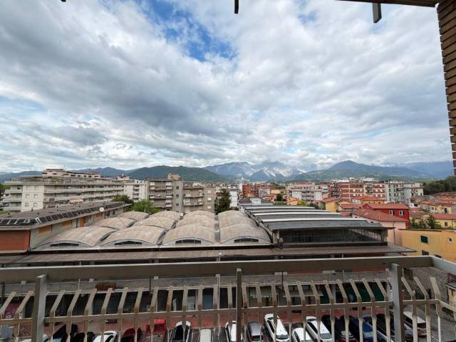 Appartamento in vendita a Carrara MS