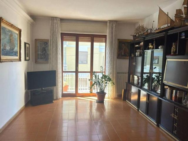 Appartamento in vendita a Carrara MS