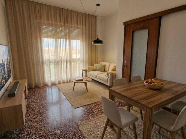 Appartamento in vendita a Carrara MS