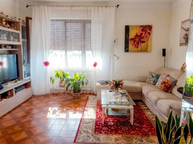 Appartamento in vendita a Carrara MS