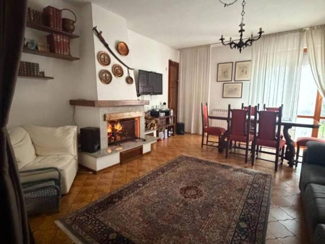 Appartamento in vendita a Carrara MS