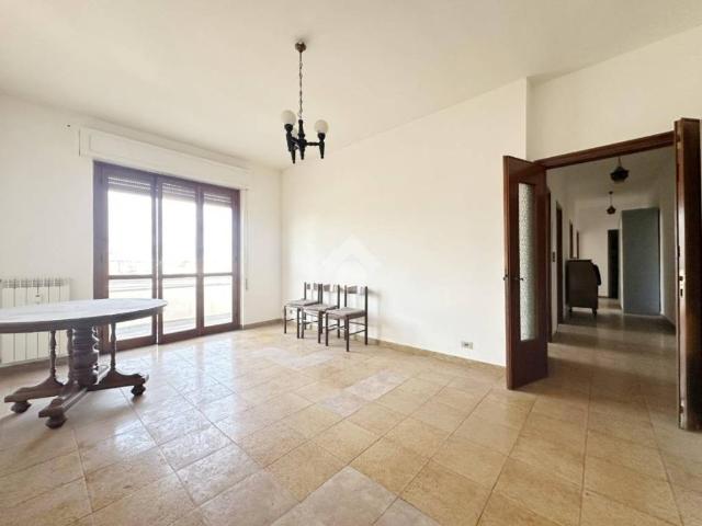 Appartamento in vendita a Carrara MS