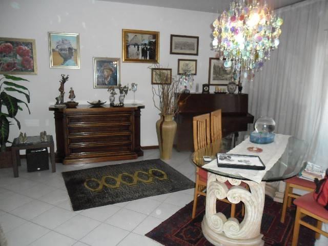 Appartamento in vendita a Carrara MS