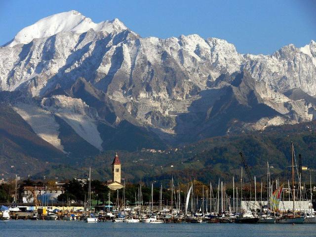 Appartamento in vendita a Carrara MS