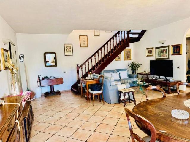 Appartamento in vendita a Carrara MS