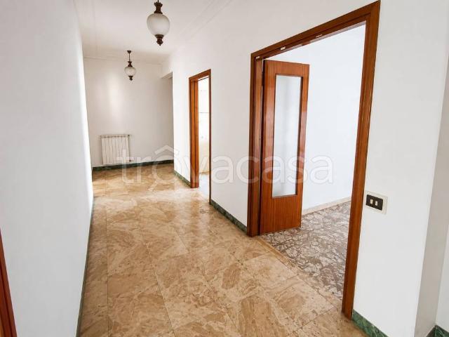 Appartamento in vendita a Carrara via Erevan, 13, Centro città