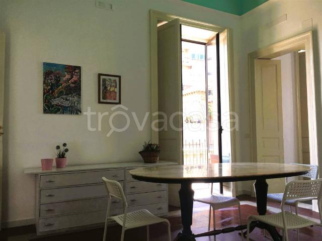 Appartamento in vendita a Catania, Centro Storico