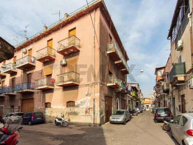 Appartamento in vendita a Catania, Centro Storico