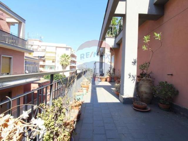 Appartamento in vendita a Catania, Cibali