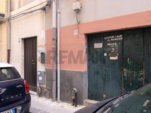Appartamento in vendita a Catania, Borgo