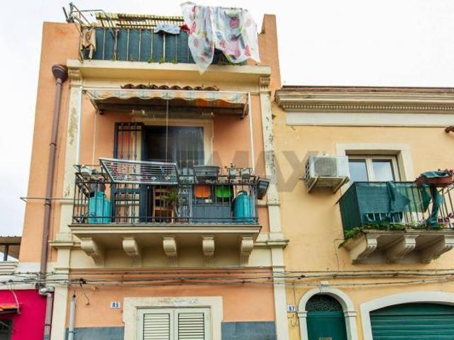 Appartamento in vendita a Catania, Borgo
