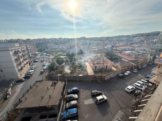 Appartamento in vendita a Catania via dei Piccioni, 9, Ballo Cibele
