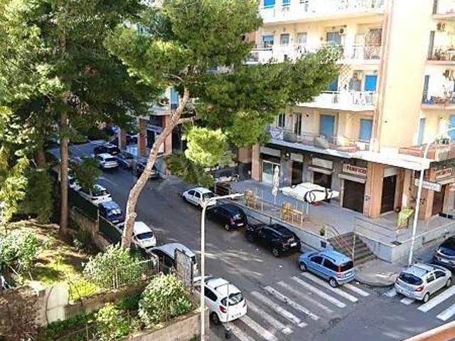 Appartamento in vendita a Catania via Fimia, Vulcania Sanzio