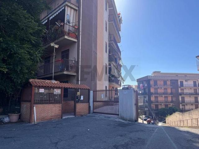 Appartamento in vendita a Catania, Viale M. Rapisardi Lavaggi