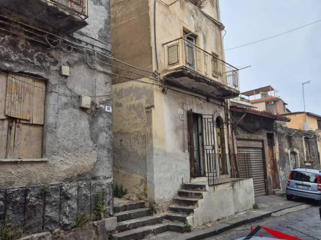 Appartamento in vendita a Catania, Zona centro