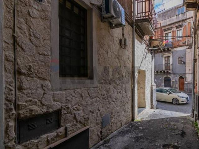Appartamento in vendita a Catania, Zona centro