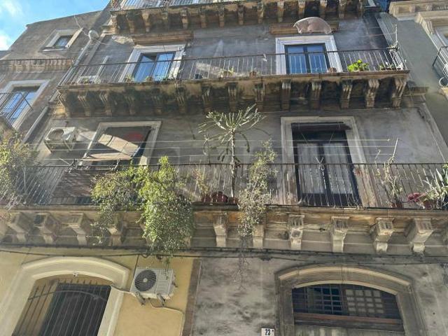 Appartamento in vendita a Catania, Zona centro