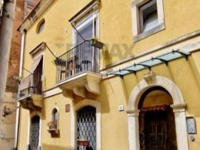 Appartamento in vendita a Catania, Zona centro