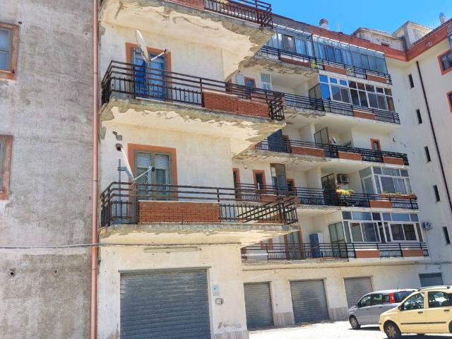 Appartamento in vendita a Catanzaro CZ