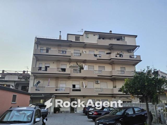 Appartamento in vendita a Caulonia RC