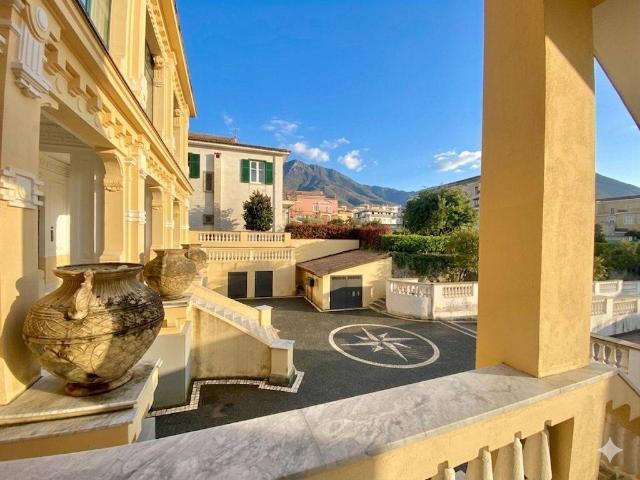 Appartamento in vendita a Cava de' Tirreni via Giovanni Bassi