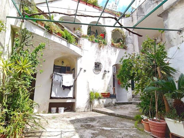 Appartamento in vendita a Cava de' Tirreni SA