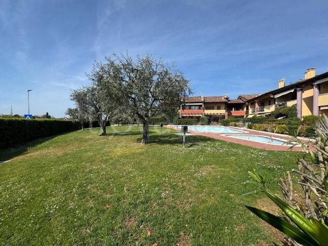 Casa indipendente in vendita a Cavaion Veronese via Grande, 17