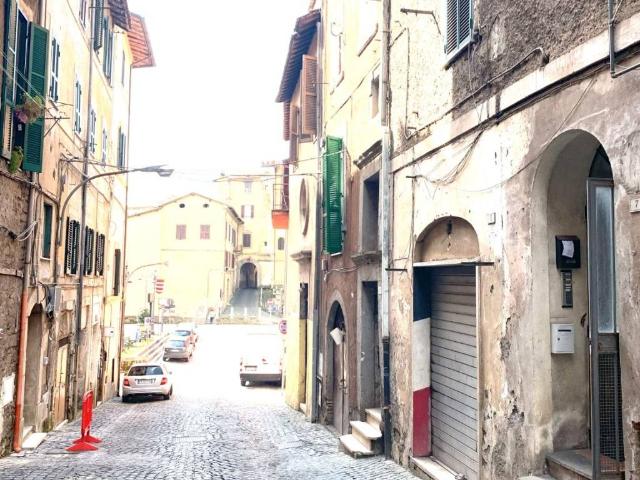Appartamento in vendita a Cave RM