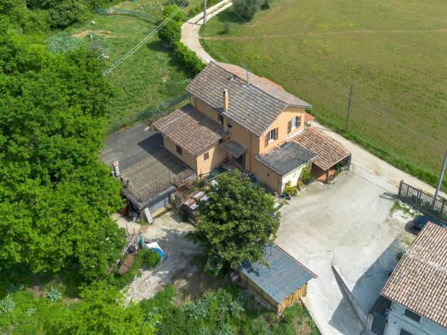 Appartamento in vendita a Cave RM