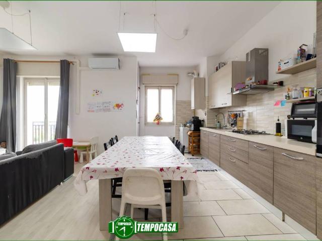 Appartamento in vendita a Cavenago di Brianza MB