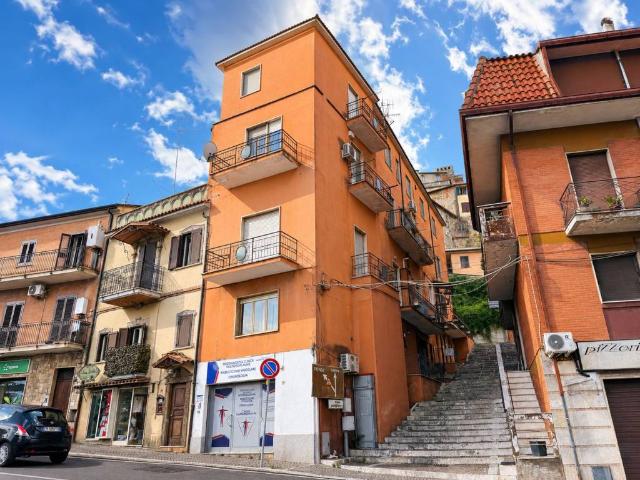 Appartamento in vendita a Ceccano FR